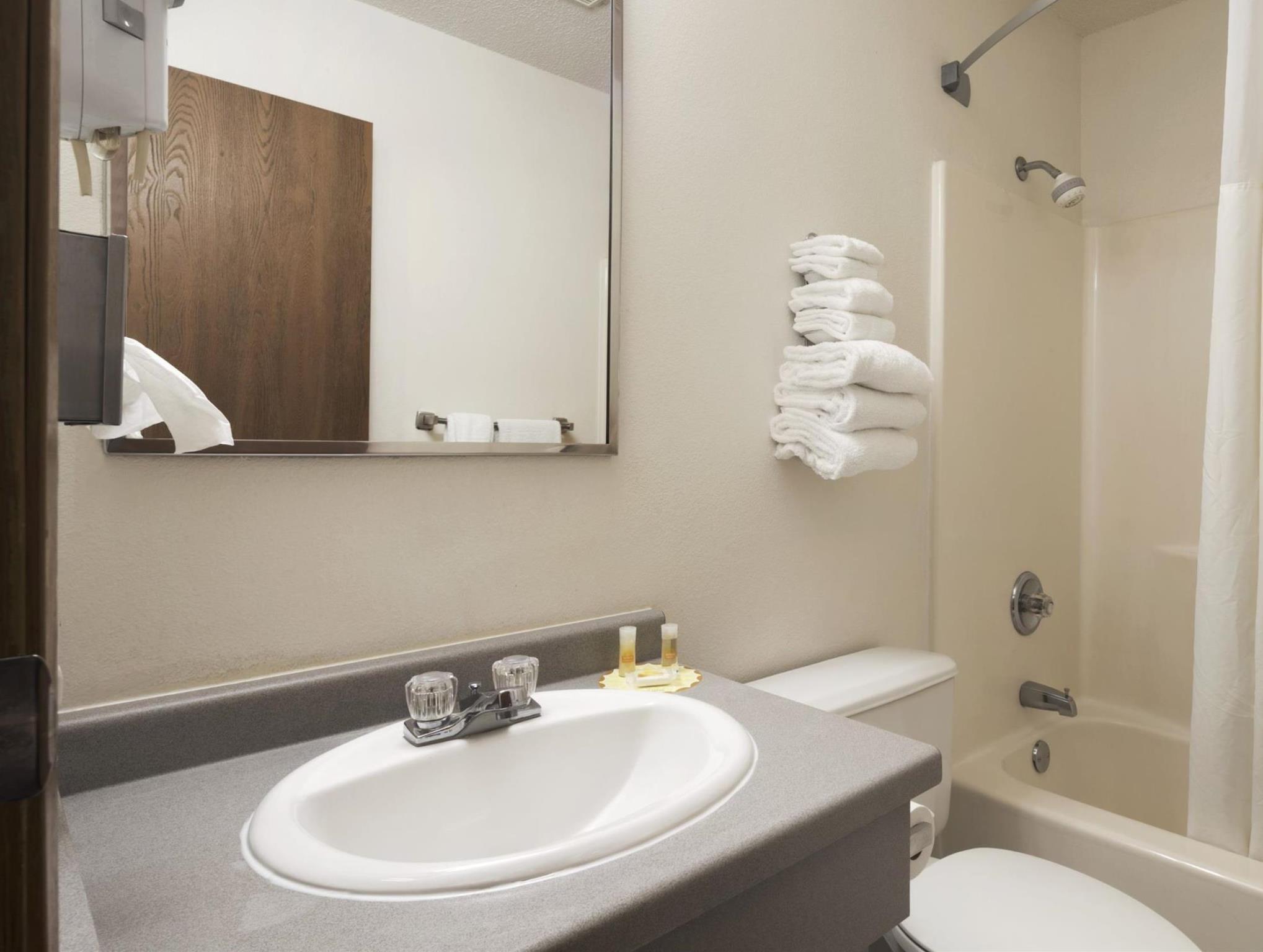 Days Inn By Wyndham Willmar Ngoại thất bức ảnh
